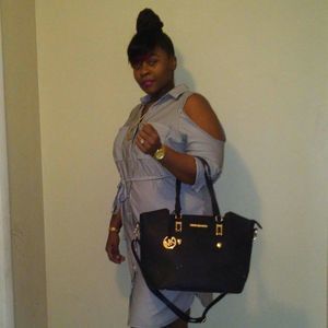 Meet your Posher, Jonisha